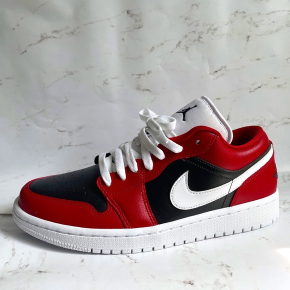 aj1 low chicago flip